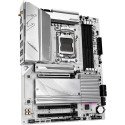 Tarjeta Madre Gigabyte B650 A ELITE AX ICE,  Socket AM5,  ATX, DDR5,  8000MHz, HDMI, DP